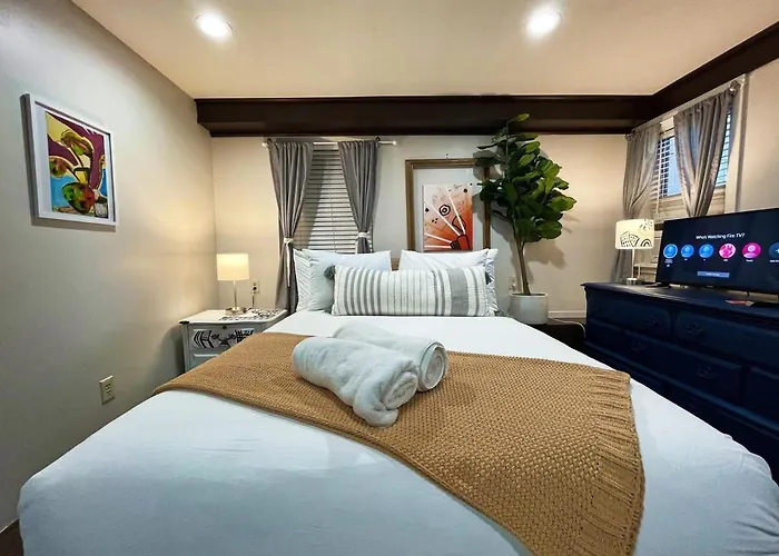 Artist\'S Apartment In The Heart Of The City